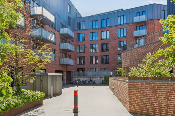Lyse, højloftede lejeboliger i grønne omgivelser - Carl Jacobsens Vej, Valby - 1