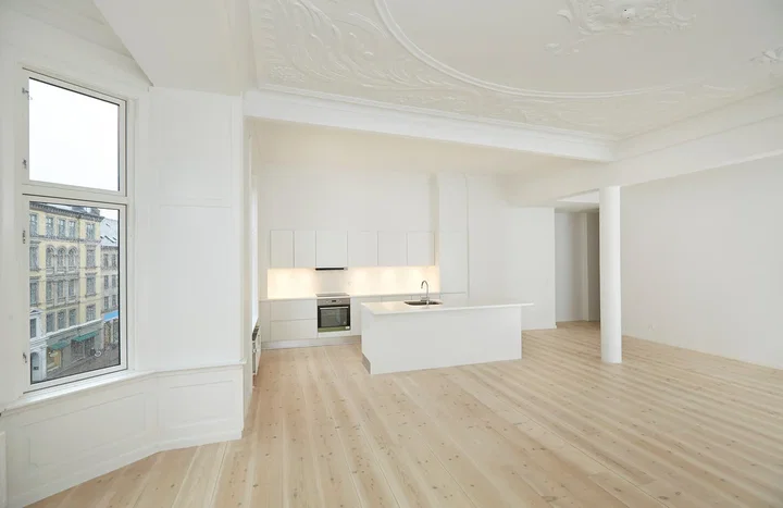 Renoveret 146 m² lejlighed nær Søerne på Nørrebro - Nørrebrogade, København N - 1