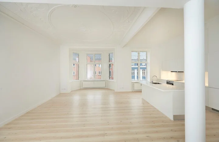 Renoveret 146 m² lejlighed nær Søerne på Nørrebro - Nørrebrogade, København N - 0