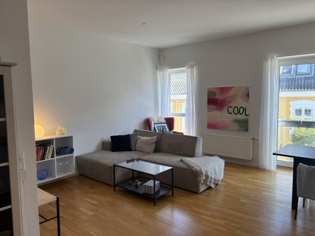 apartment Central 2-værelses lejlighed med franske altaner