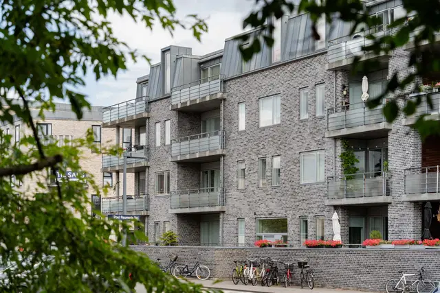 apartment Lys 2-værelses bolig med stor altan i Valby