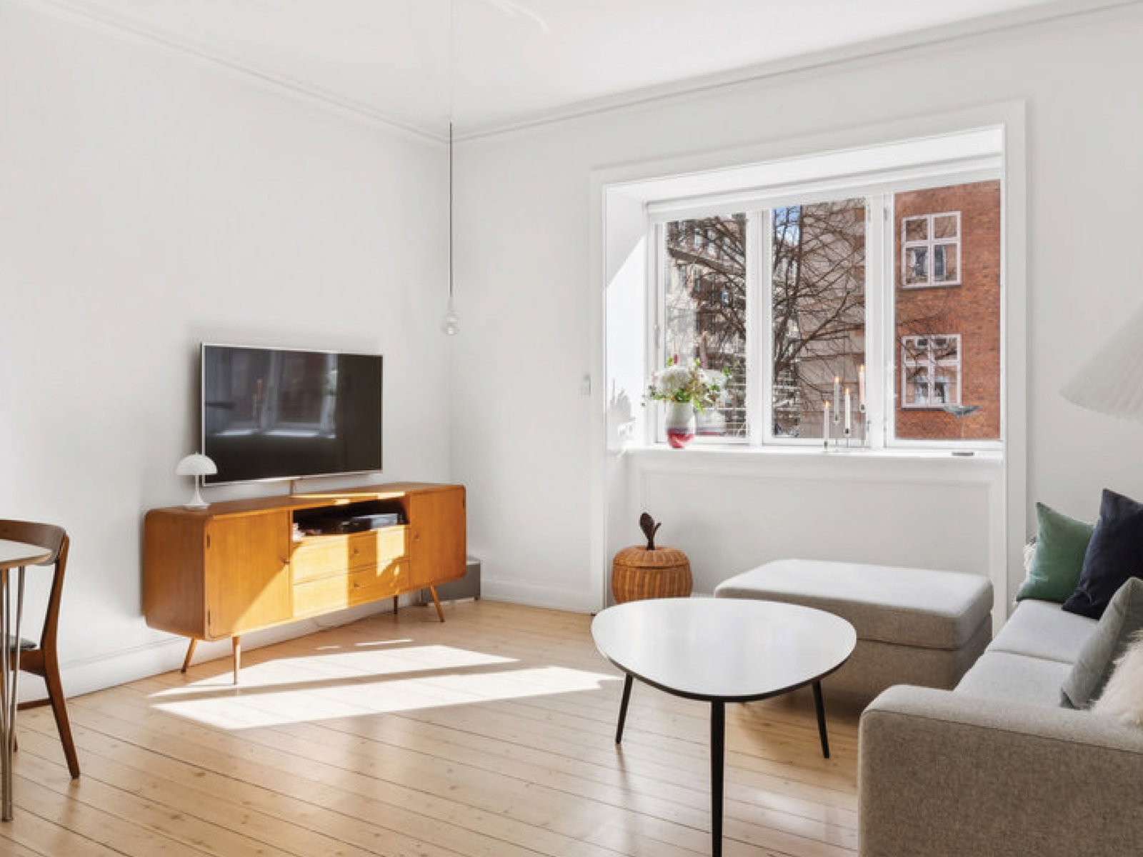 apartment Renoveret 2-værelses lejlighed med fransk altan på Østerbro