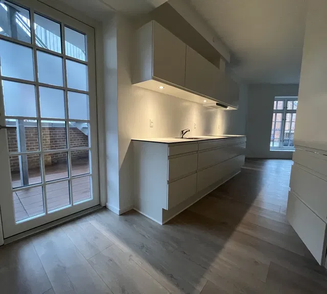 apartment Flot 3-værelses lejlighed med attraktiv beliggenhed