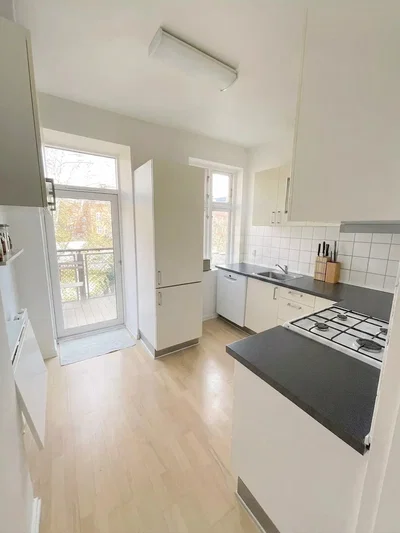 Lys lejlighed på 100 m² med altan i Aalborg - Dannebrogsgade, Aalborg - 1