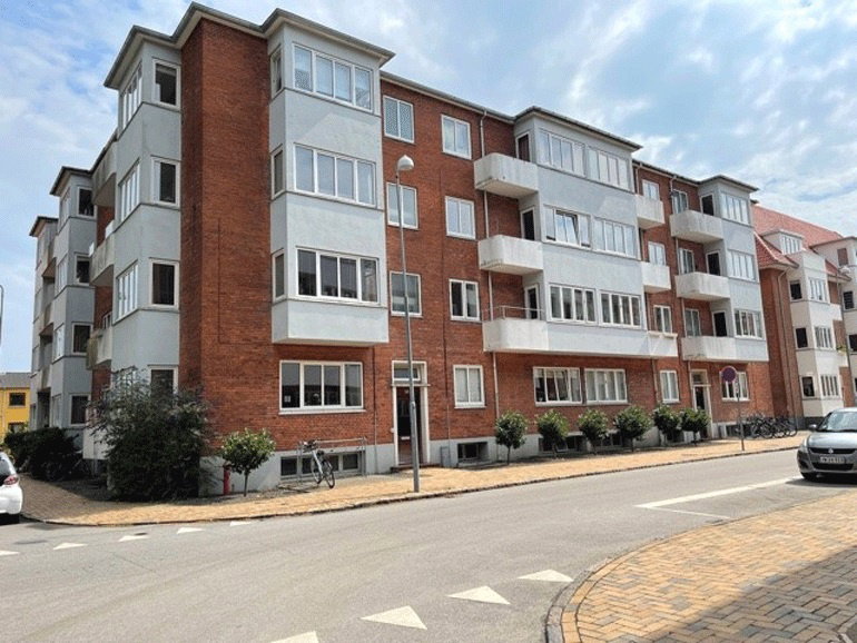 apartment Central 3-værelses lejlighed med altan