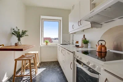 Dejlig stor og lys 3-værelses lejlighed med altan - Vesterbro, Aalborg - 3