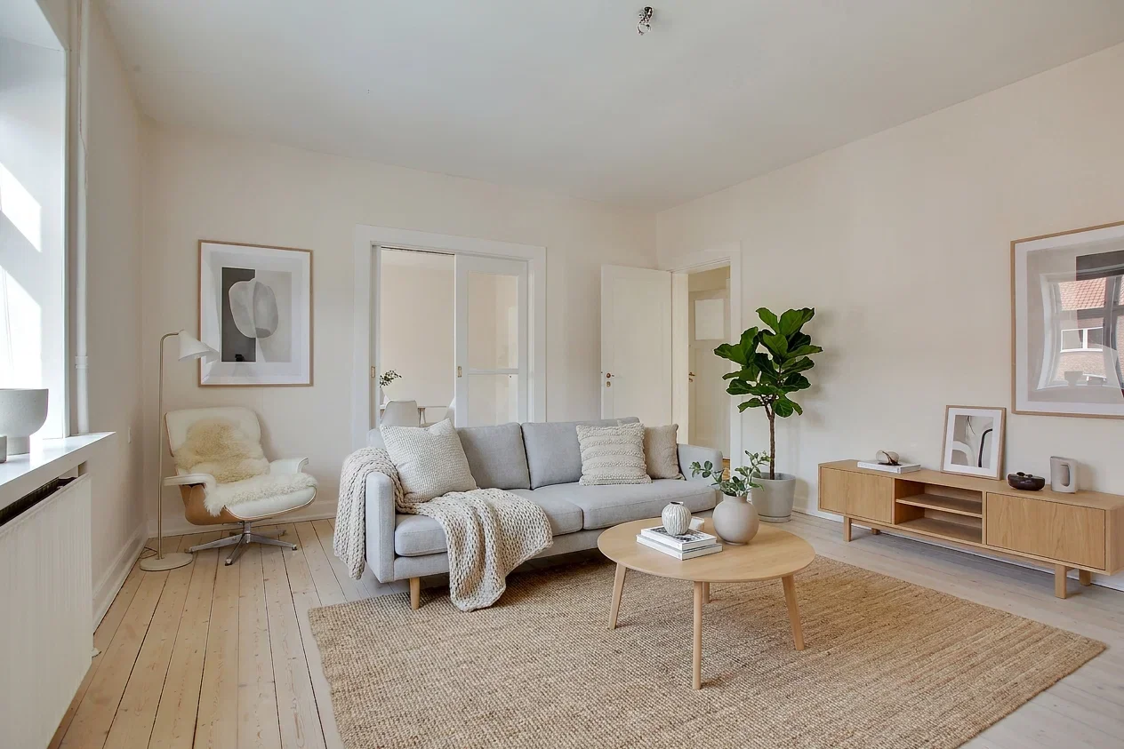 apartment Lovely Large and Bright 3-Room Apartment with Balcony