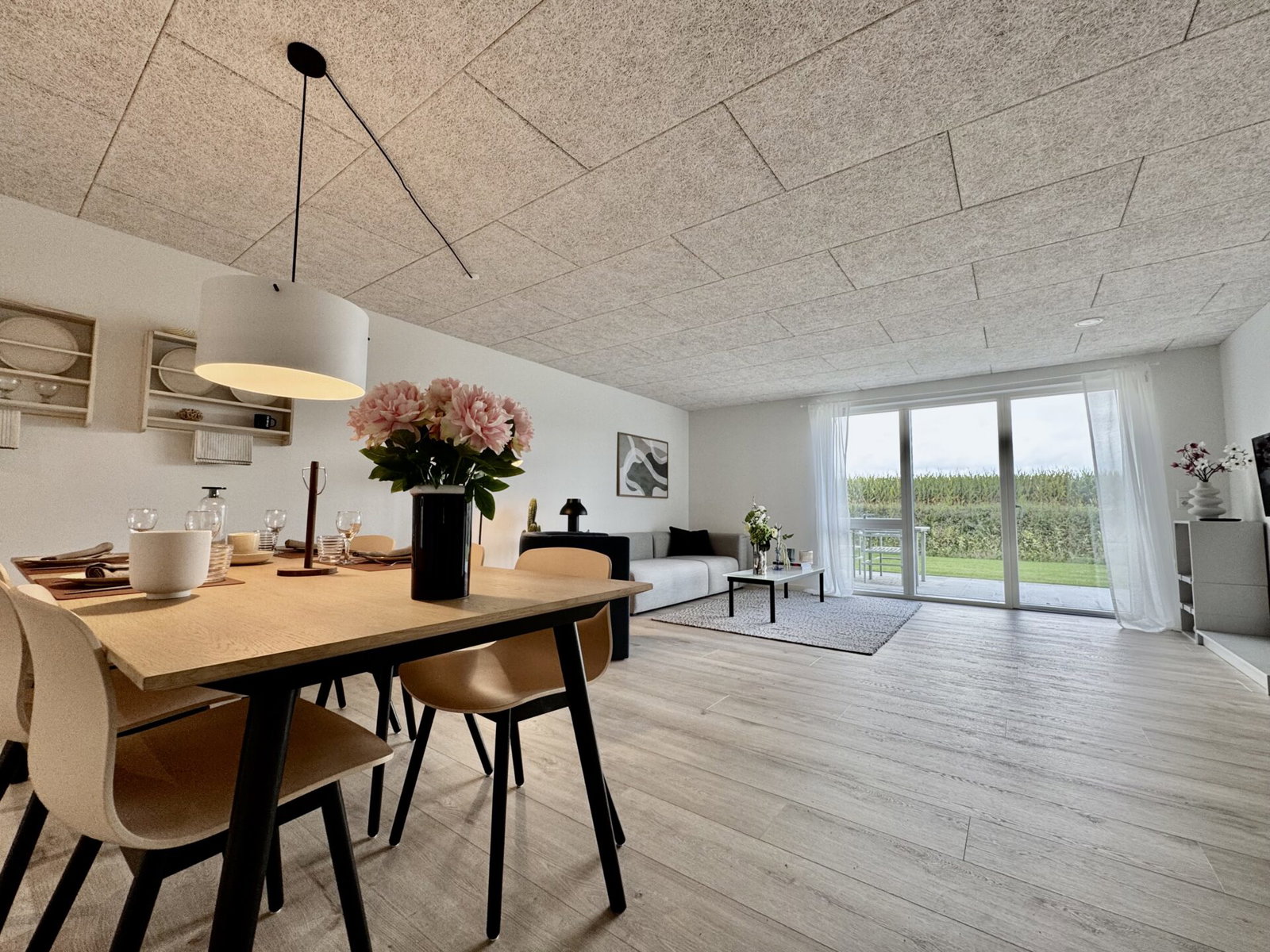 townhouse Moderne rækkehus med terrasse til leje i Vejen
