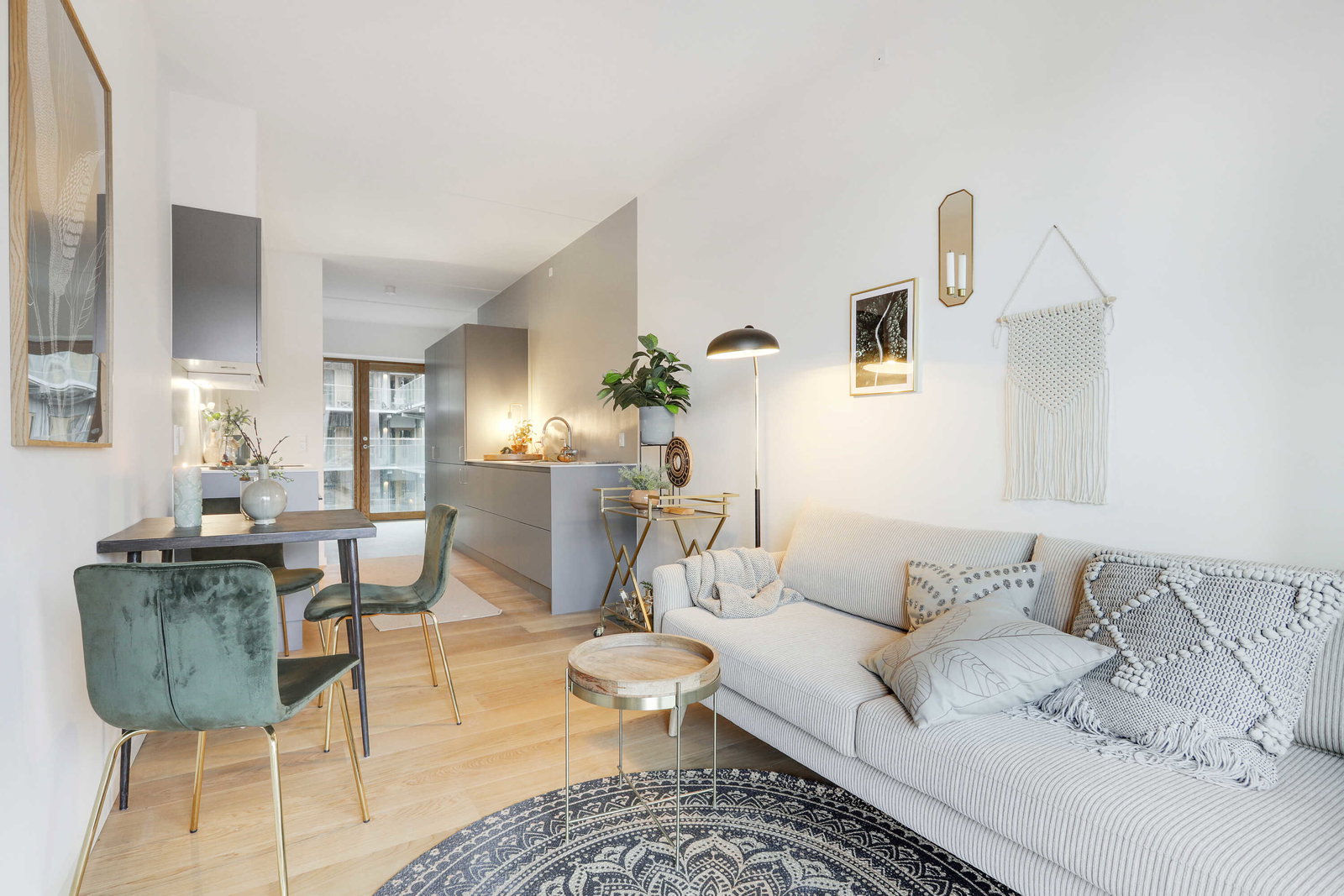 Visual presentation of the listing