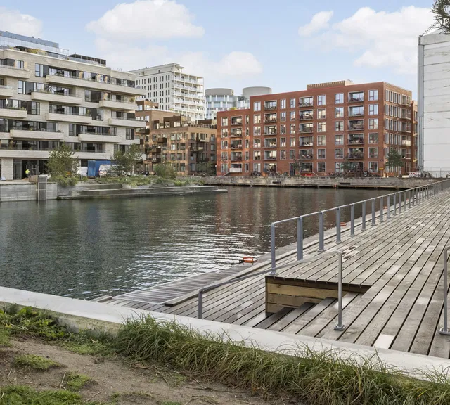 apartment Lys 3-værelses bolig med to altaner i Nordhavn