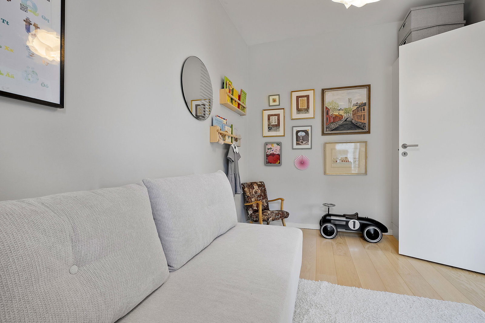Visual presentation of the listing