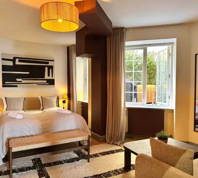 apartment Fantastisk lejlighed med egen gårdhave lige ved Kgs. Have