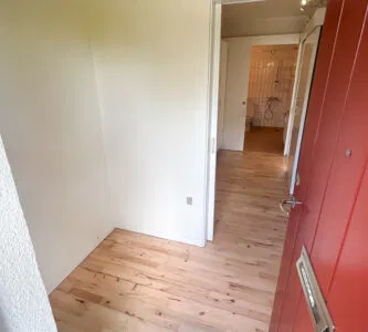 apartment Lys 2-værelses bolig med rummelig altan