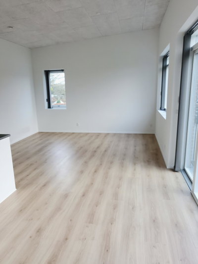 Moderne 87 m² lejlighed med sydvendt altan - Korsørvej, Herning - 1