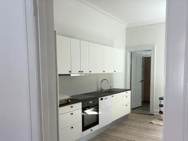 apartment Lys lejlighed med nyt køkken på Overgade