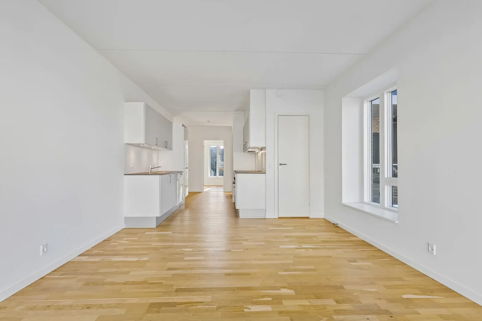 apartment Lys 3-værelses lejlighed med altan i Odense V