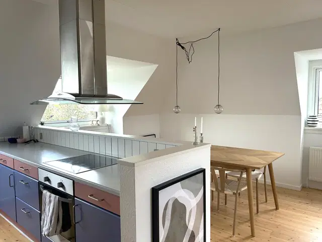 apartment Lys og indbydende lejlighed med unik indretning
