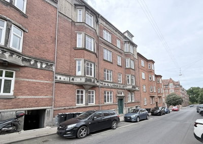 Classic 2-Room Apartment with French Balcony in Randers C - Prins Christians Gade, Randers C - 1