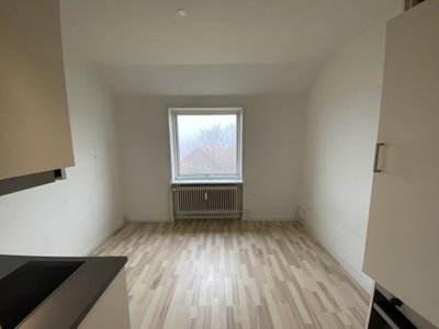Lys 1-værelses bolig på 18 m² i Højbjerg - Emiliehøj, Højbjerg - 1