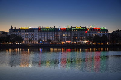 Renoveret taglejlighed med altan ved søerne - Sortedam Dossering, København N - 1