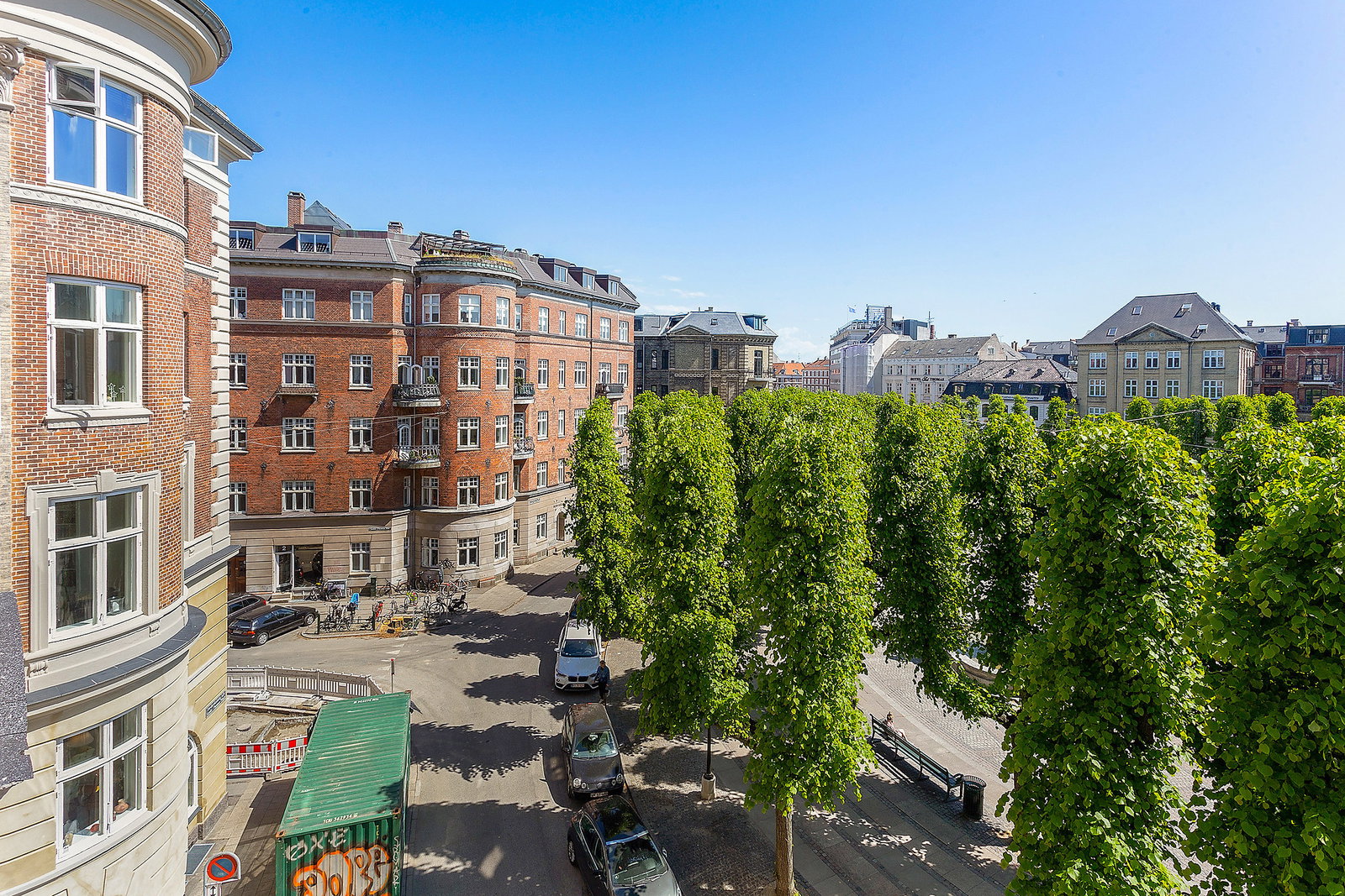 apartment Lys 4-værelses lejlighed med charme på Frederiksberg Allé