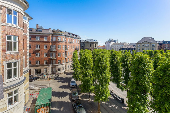 Lys 4-værelses lejlighed med charme på Frederiksberg Allé - Frederiksberg Alle, Frederiksberg C - 0