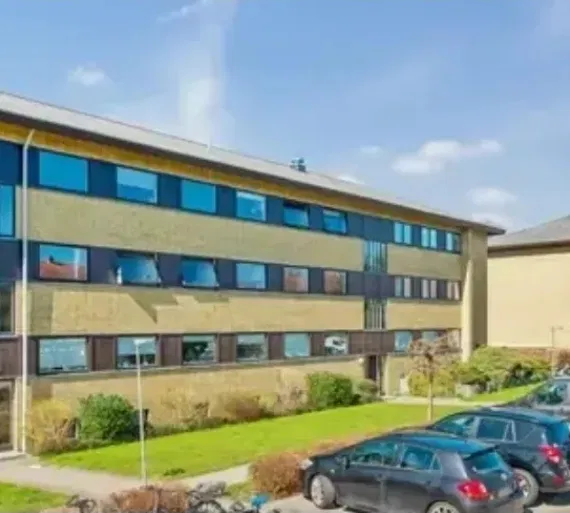 apartment Lys, solrig og attraktiv 4-værelses lejlighed