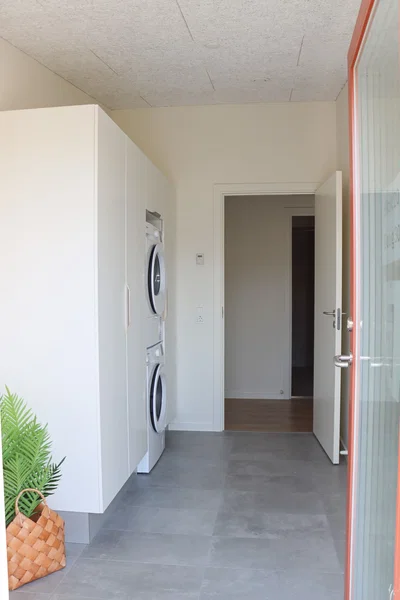 Rummelig bolig med terrasse og tre værelser - Elisesvej, Kolding - 1