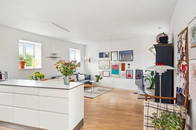 Nyrenoveret 2-værelses bolig tæt på midtbyen - Badehusvej, Aalborg - 2