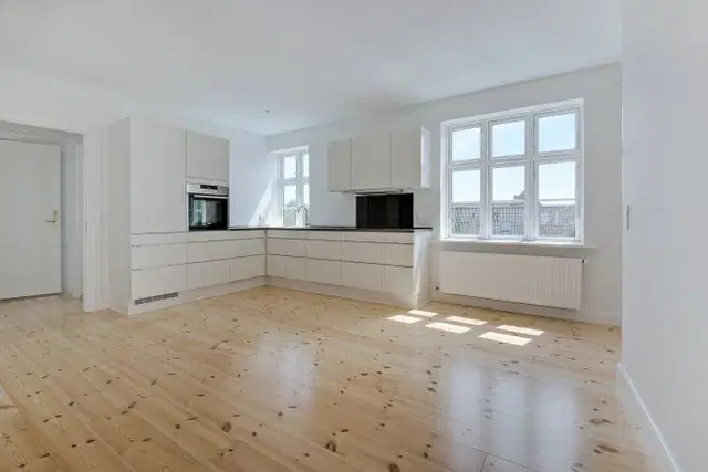 apartment Indflytningsklar bolig centralt med privat parkeringsplads