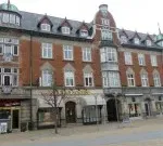 apartment Bright 2-Room Apartment in the City Centre – 49 m² with Open-Plan Kitchen and Living Area and Large Windows Close to the Pedestrian Street, Theatre and Station