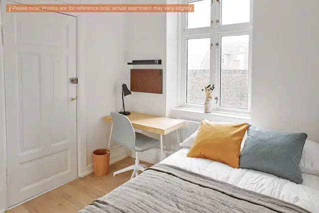 room Møbleret værelse i centralt byggeri i Aarhus