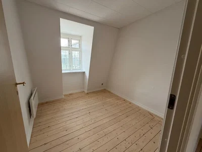 Lys 3-værelseslejlighed centralt i gågaden - Rimmensgade, Frederikshavn - 2