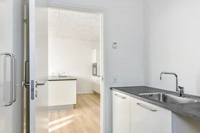 Lyst 4-værelses rækkehus med carport og overdækket terrasse – ét husdyr tilladt. - Nordskrænten, Herning - 3