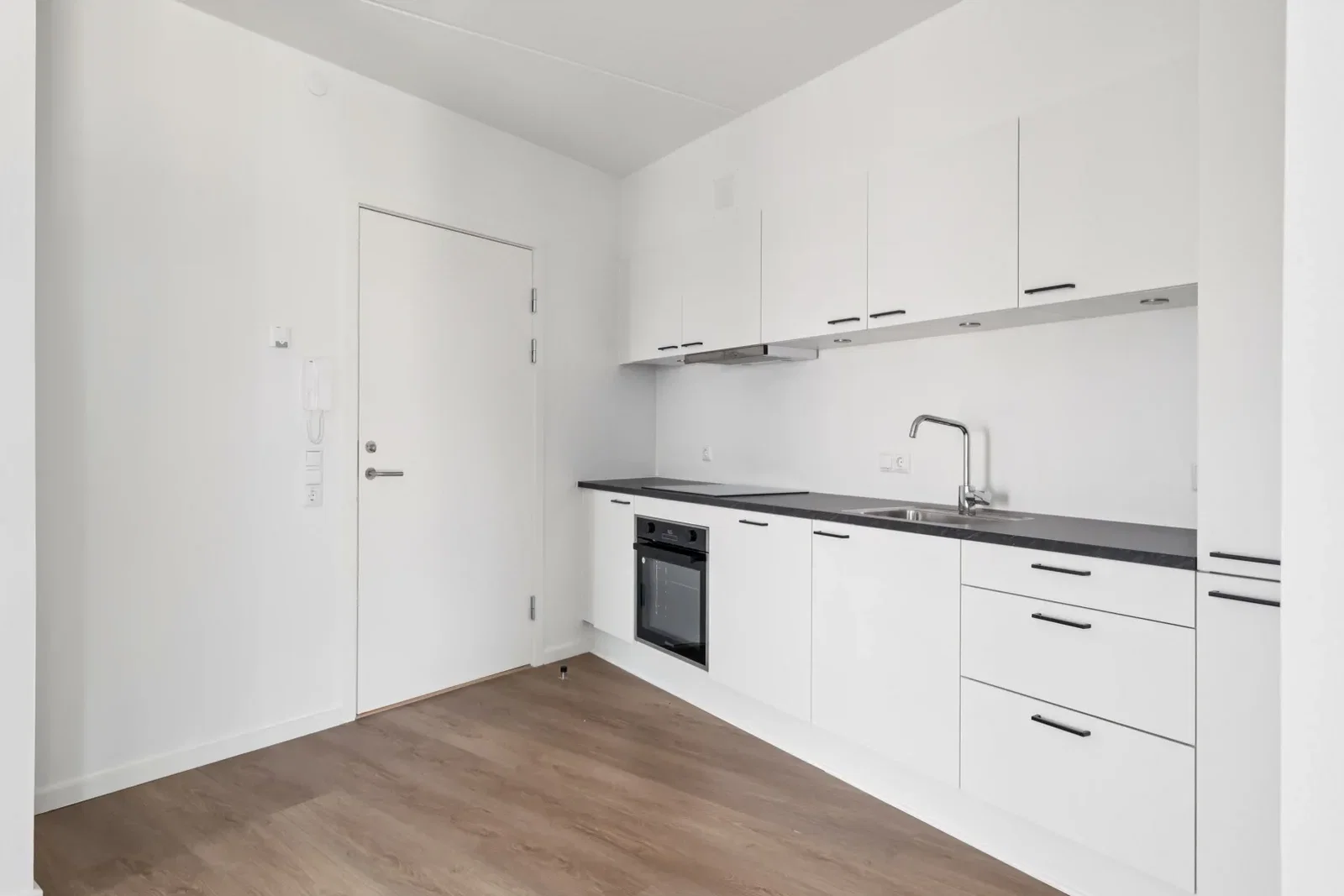 apartment Moderne 1-værelses lejlighed med altan i populært område