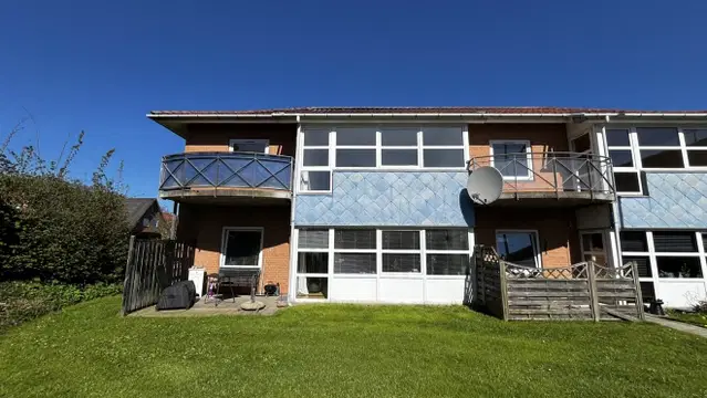apartment Lys 2-værelses lejlighed med altan i Kjellerup