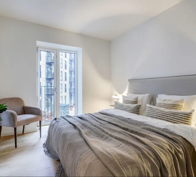 apartment Lys 4-værelses lejlighed med altan