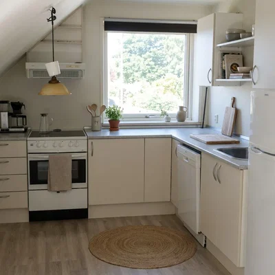 Bright 3-Room Apartment of 69 m² with Balcony and Access to Courtyard – in the Northern Part of Town Close to the Pedestrian Street - Hjørringvej, Frederikshavn - 1