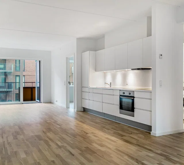 apartment Lys 3-værelses lejlighed med privat altan