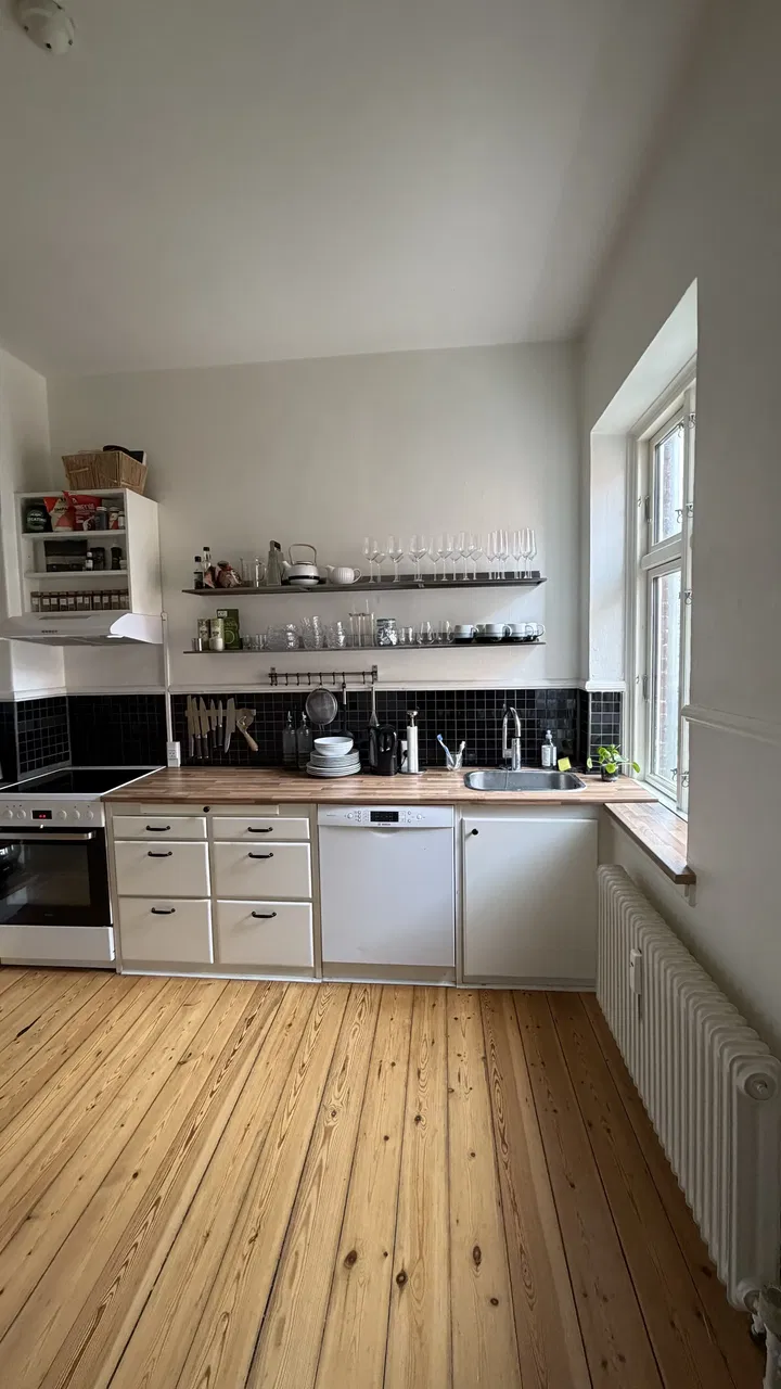 Central 3-Room Apartment of 79 m² - Kongensgade, Fredericia - 1