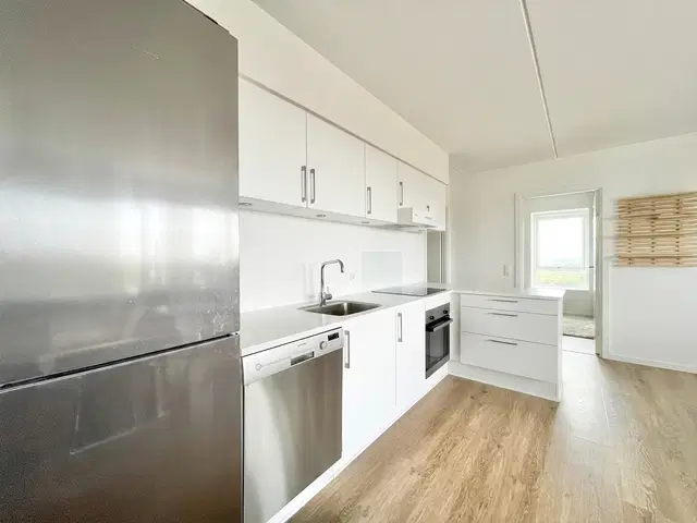 apartment Moderne 4-værelses lejlighed på 112 m² med stor altan