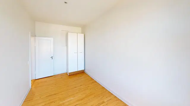 apartment Lys 3-værelses bolig med to altaner i Aalborg