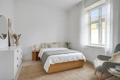 Lys 2-værelses på 50 m2 midt i byen med separat køkken og egen vaskemaskine/tørretumbler – delebil inkl. 2 gratis timer pr. måned - Ladegårdsgade, Aalborg - 2