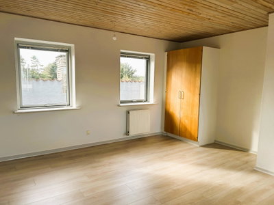 Bright One-Bedroom Apartment with Private Entrance - Søndergade, Farsø - 3