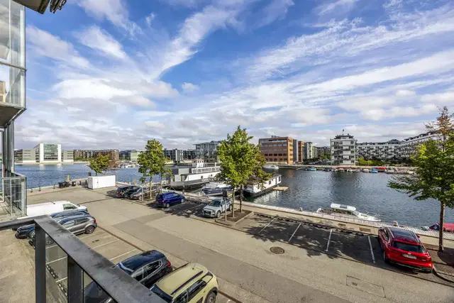 apartment Modern, Furnished Home with Water Views in Copenhagen SV