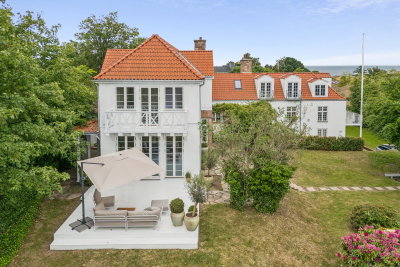 Liebhaverbolig fra 1920'erne, ført ind i nutiden – Emiliekildevej, Skovshoved - Emiliekildevej, Klampenborg - 1
