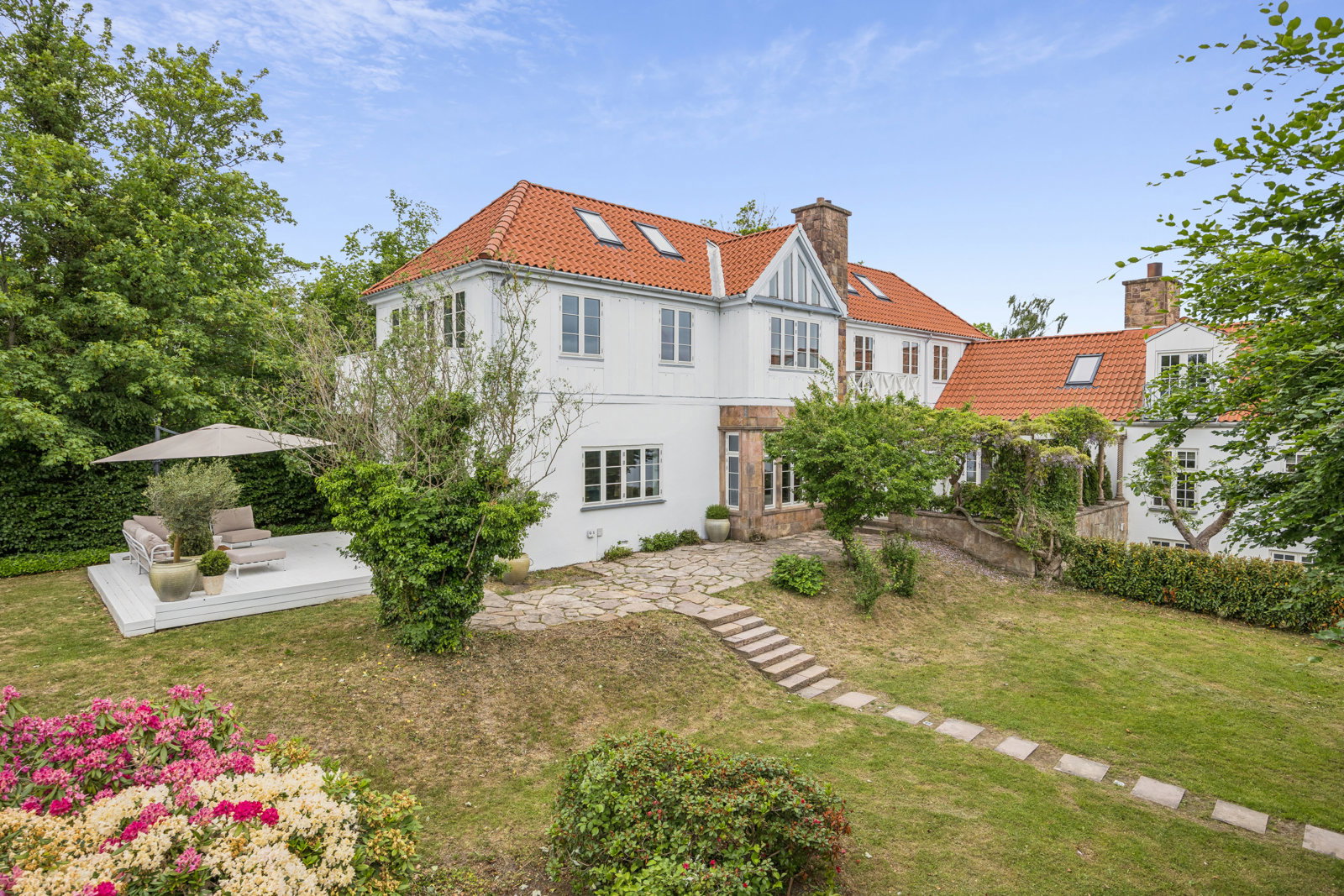 house Historisk liebhaverbolig med moderne komfort i Skovshoved