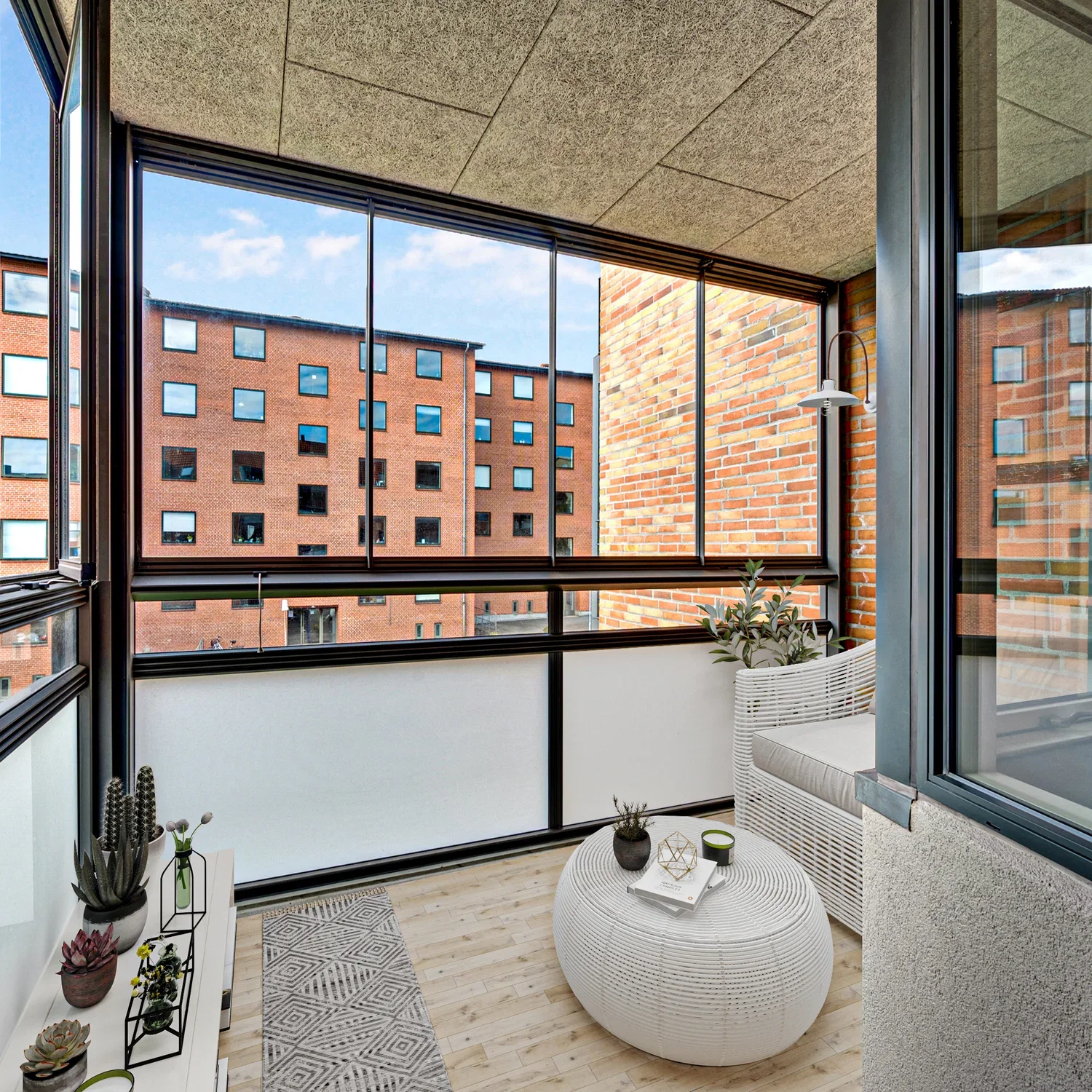Visual presentation of the listing