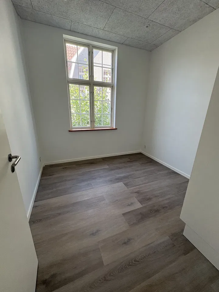 Newly Renovated 4-Room Apartment Centrally Located in Aabenraa - Storegade, Aabenraa - 4