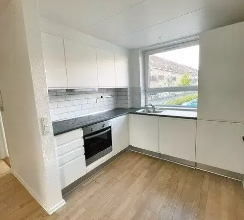 apartment Lys 2-værelses bolig med altan i Nørresundby